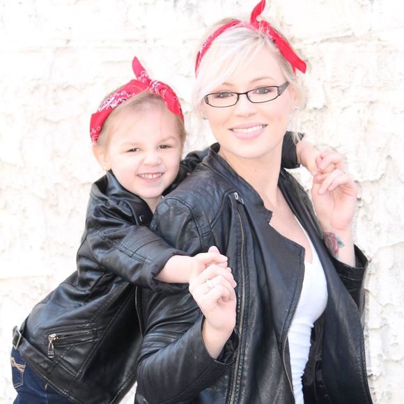 Meet your Posher, Tabitha - Picture 1 of 1